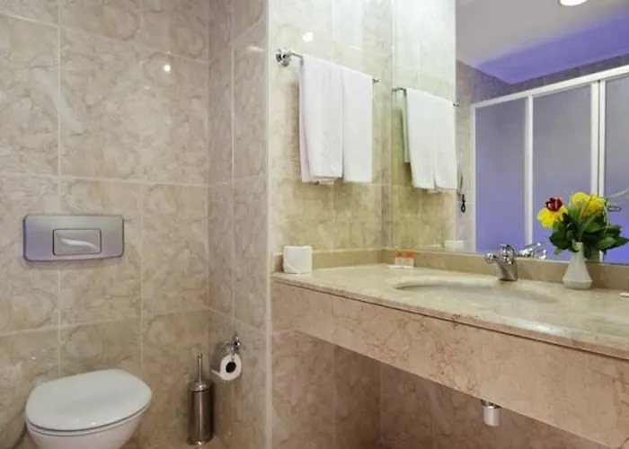 Larissa Blue Resort 2*